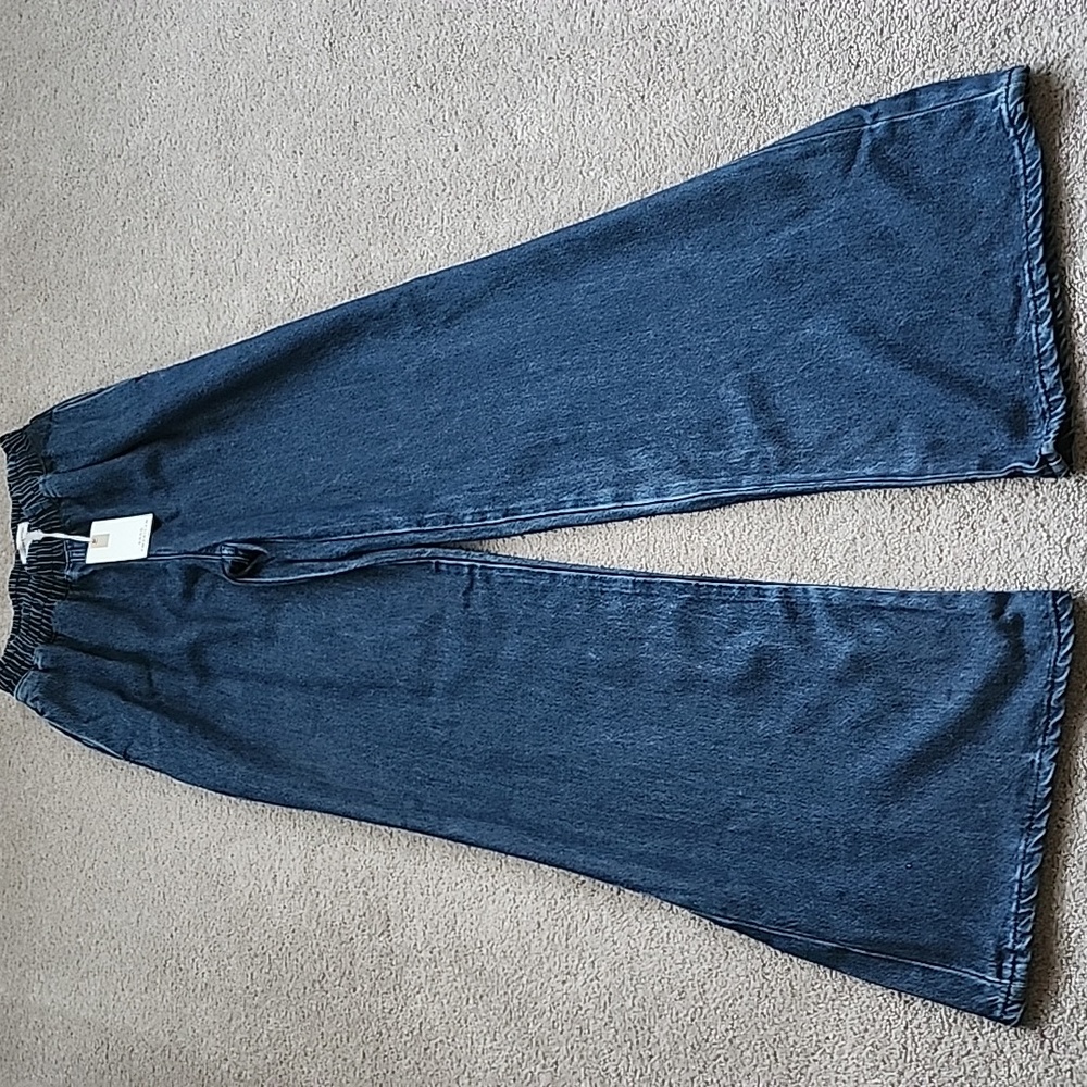 Good American Weightless Track Pant